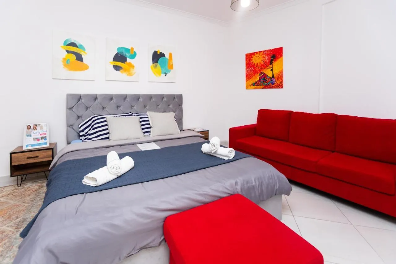 Modern Central Studio Tirana 0*,